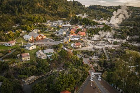 whakarewarewa - the living maori village tours|Whakarewarewa, Rotorua .
